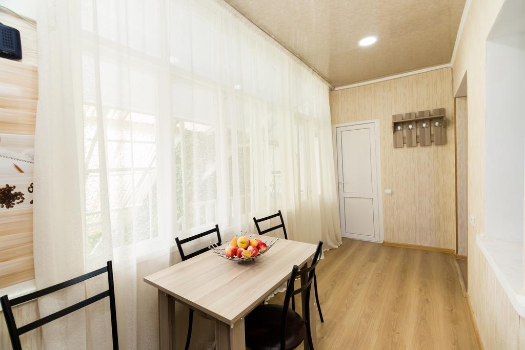Apartment In Cozy Little Yard Tbilissi Extérieur photo